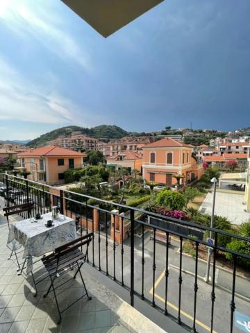 Residenza Marina Apartman Riva Ligure Kültér fotó